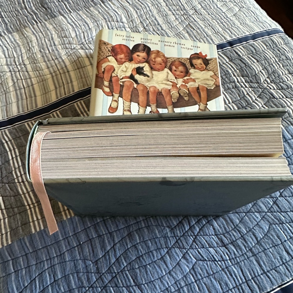 Book, hardback - Picture 3 of 14